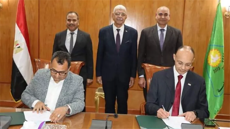 توقيع بروتوكول تعاون بين كلية الطب ومعهد الأورام في المجالات البحثية والعلاجية والتشخيصية بجامعة المنوفية
