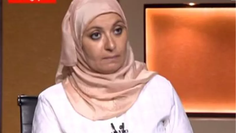 بالفيديو..هبة قطب تشرح علاج مشكلة خجل العلاقة الحميمة على الهواء