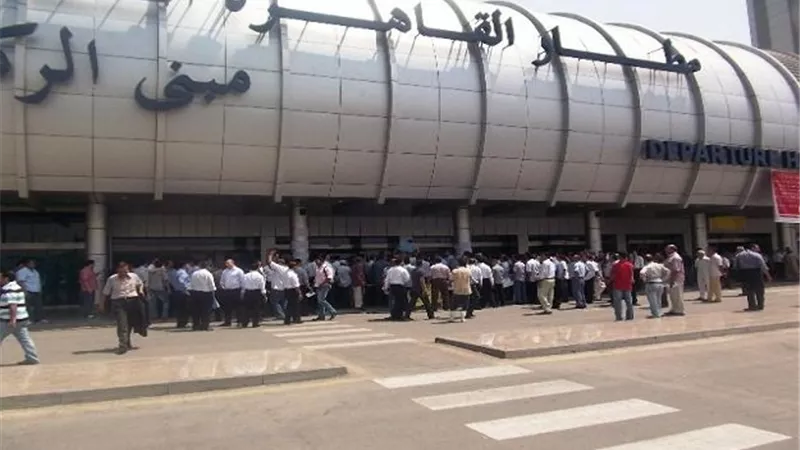 الغاء اكثر من 350 رحلة جوية بمطار القاهرة بسبب انخفاض الحركة الركابية 