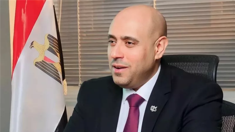 إسلام نصر الله يشارك في قمة 