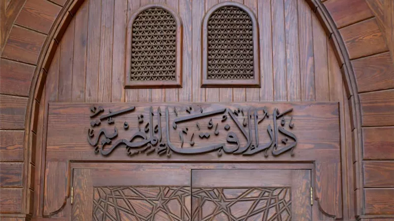 مات أبي قبل جدي ونحن ابنتان فقط فهل نرث في جدي؟