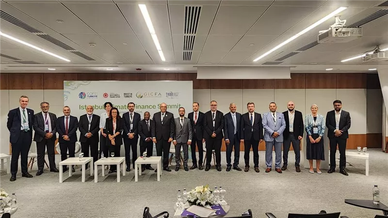 علاء الزهيري يستعرض دور التأمين في تمويل العمل المناخي خلال حوار إسطنبول التمهيدي لـCOP31