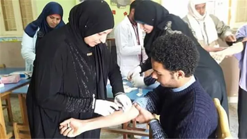بالصور.مبادرة كفر البطيخ خالية من فيرس سي تواصل فاعليتها بدمياط
